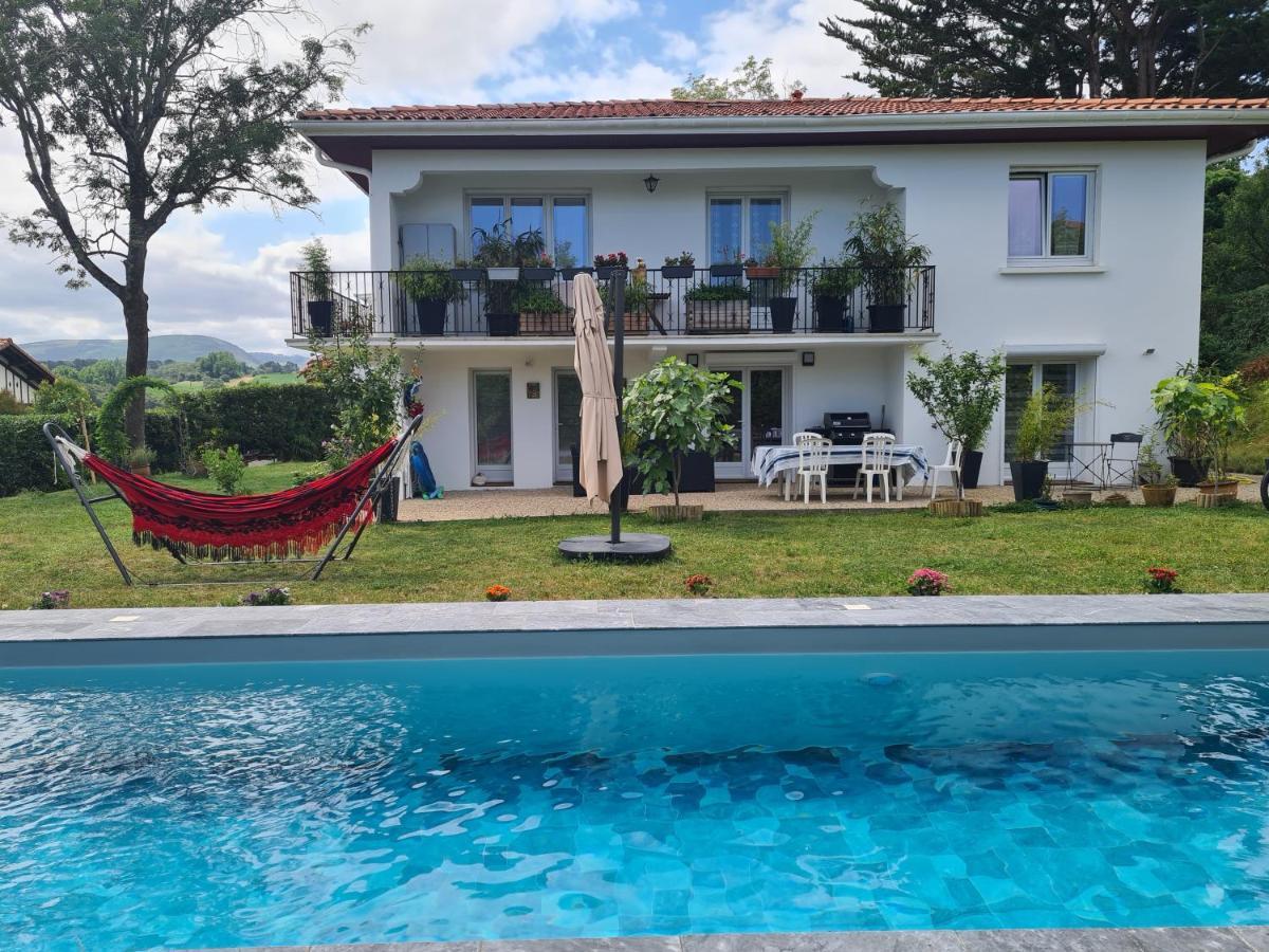 Appartement Avec Cuisine Et Grande Piscine Chauffee Hendaye Eksteriør bilde