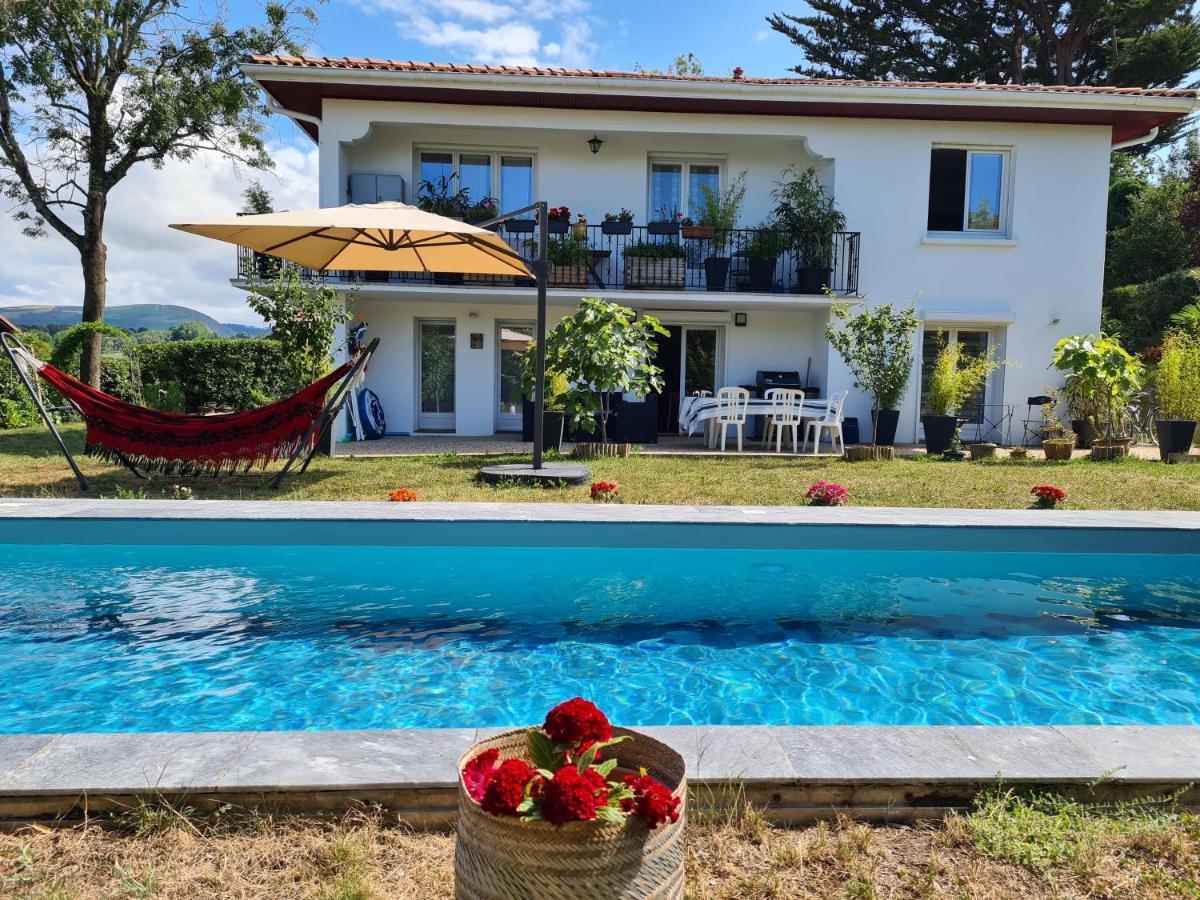 Appartement Avec Cuisine Et Grande Piscine Chauffee Hendaye Eksteriør bilde