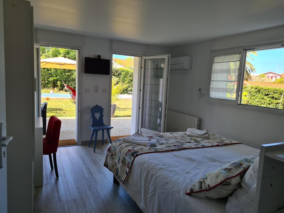 Appartement Avec Cuisine Et Grande Piscine Chauffee Hendaye Eksteriør bilde